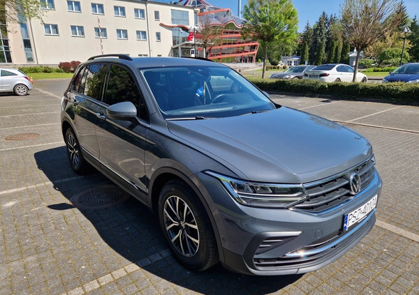 Volkswagen Tiguan cena 110000 przebieg: 20800, rok produkcji 2020 z Wronki małe 232